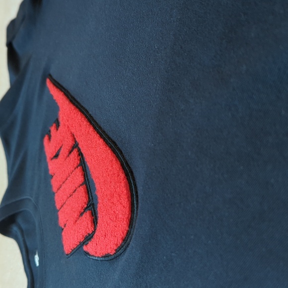 Nike Premium T-Shirt - Picture 2 of 4